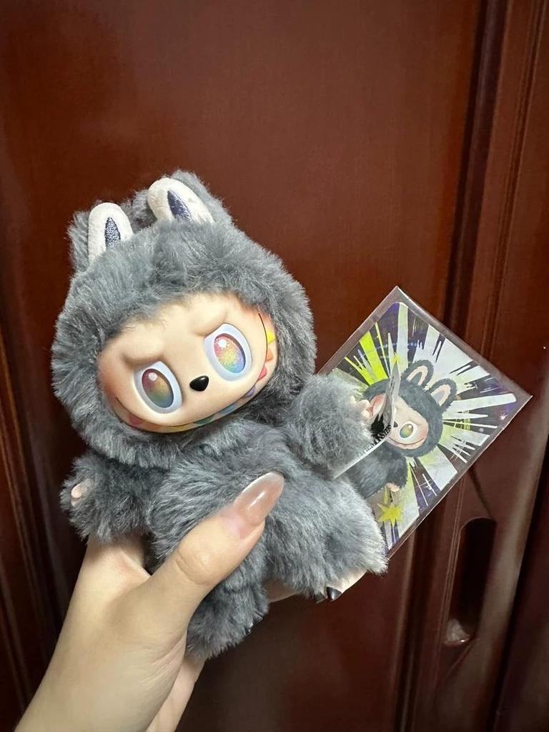[USED] Genuine THE MONSTERS Big Into Energy ID Honga