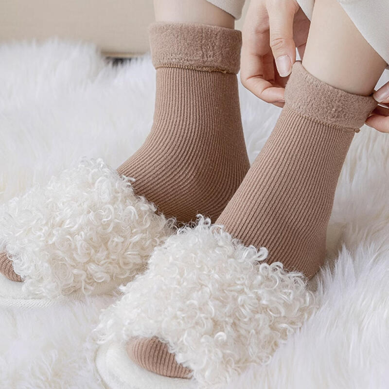 Thick, cotton-blend daily plain socks with fleece lining for sleeping coffee