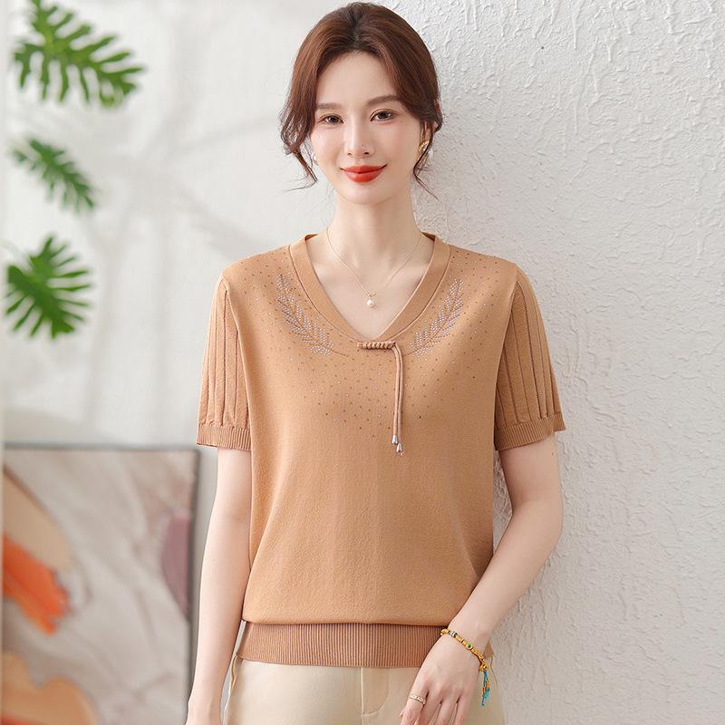 

2026 Summer Ice Silk T-Shirt: Chic Short-Sleeve Blouse for Middle-Aged & Elderly Women L (recommended 80-100 jin)