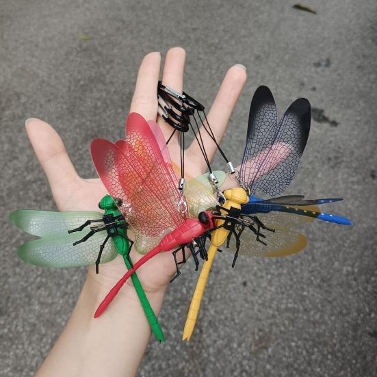 Falešná dekorace vážky s karabinou Přenosný venkovní kempingový komár Odpuzovač much Simulovaný 3D