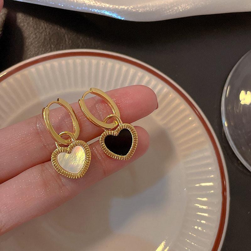 Women's Earrings Asymmetrical Round Hollow Round Black Stud Earrings Rhinestone Accessories For Women Pendientes Mujer