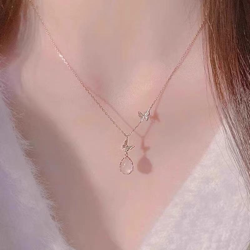 Female Butterfly Pendant Light Luxury Niche Collarbone Necklace