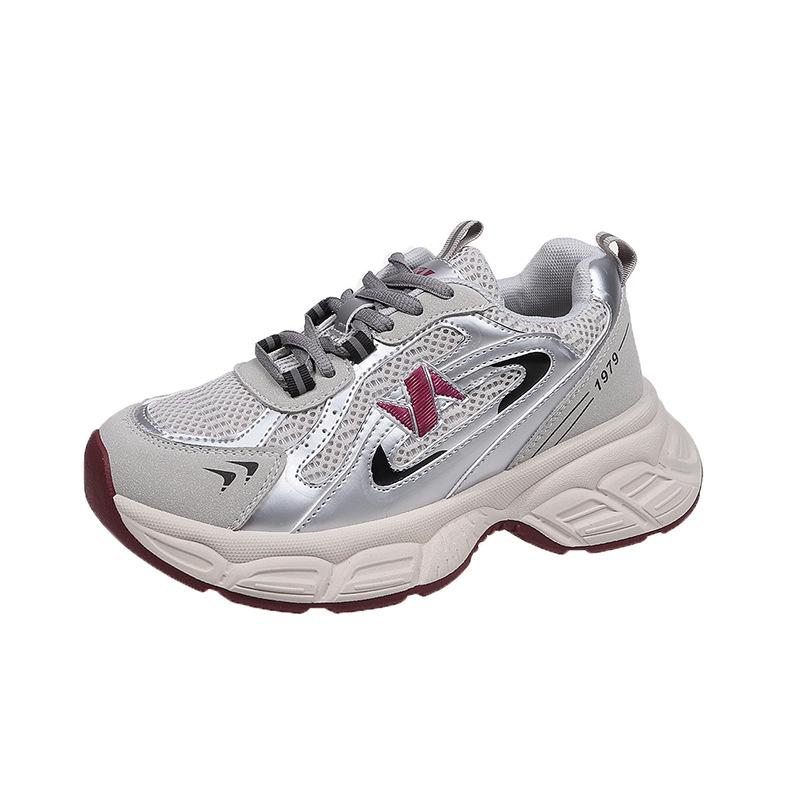 

Папины кроссовки женские летние новые серебристые трендовые универсальные на толстой подошве увеличивающие рост сетчатые дышащие студенческие повседневные спортивные туфли 40