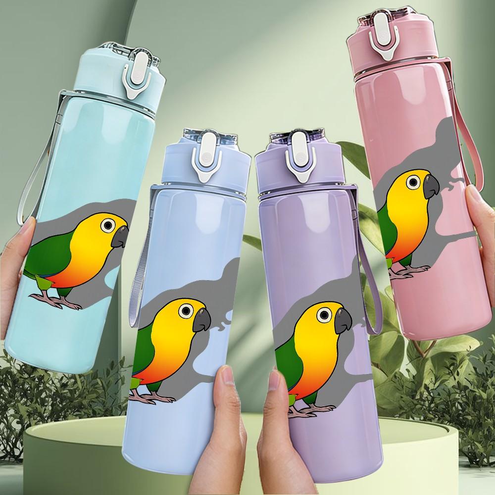 1PC Parrot Bird Pattern 750ml Color Plastic Sports Water Bottle Leakproof Flip Straw Lid Suitable for Sports Office Home Use