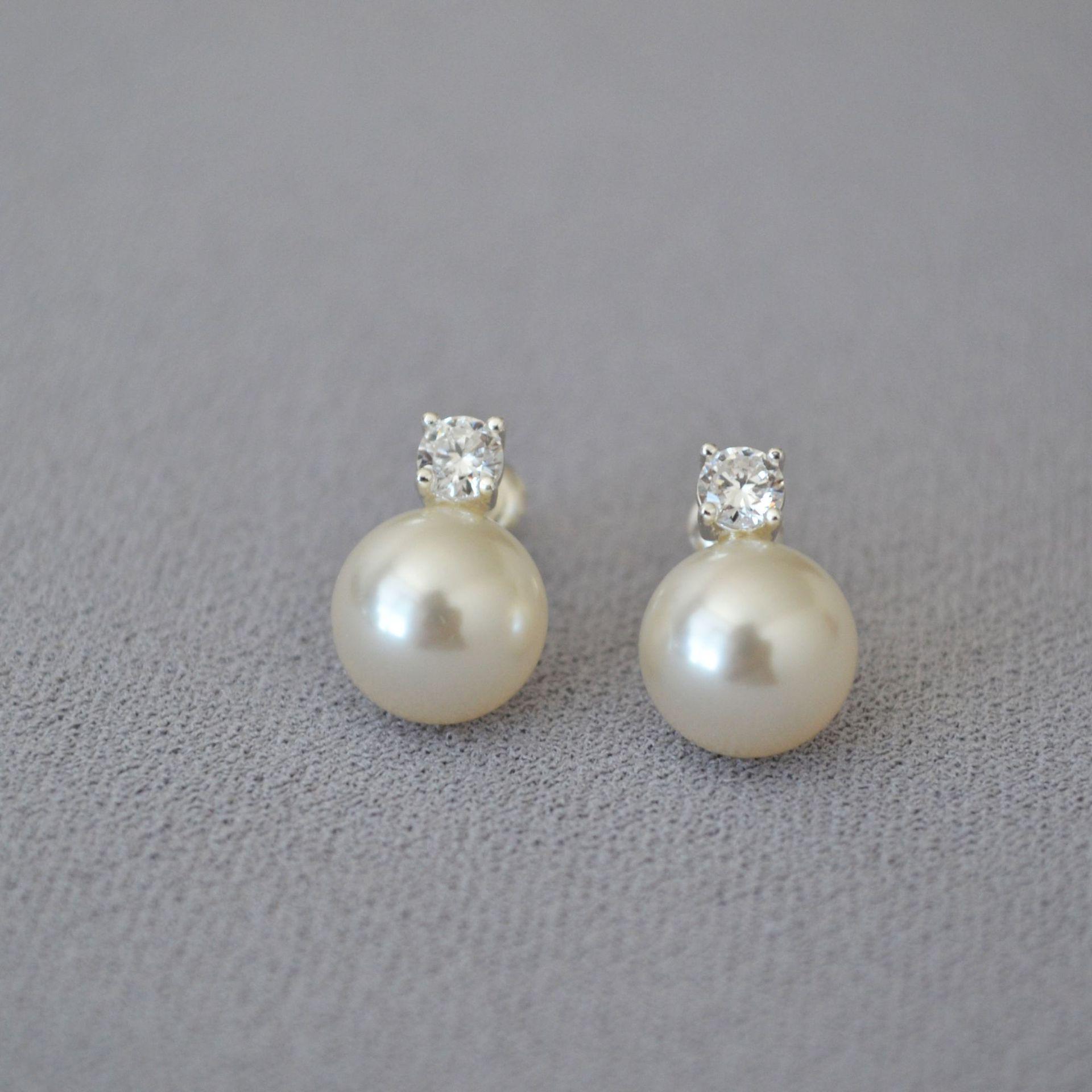 

Elegant Princess Style Cubic Zirconia and Imitation Pearl 925 Silver Stud Earrings