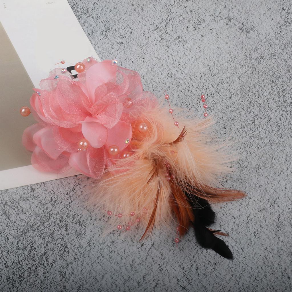 Waterproof Feather Corsage Pin Synthetic Fabric Texture Quick Attach Clip Perfect for Outdoor Weddings Business Occasion