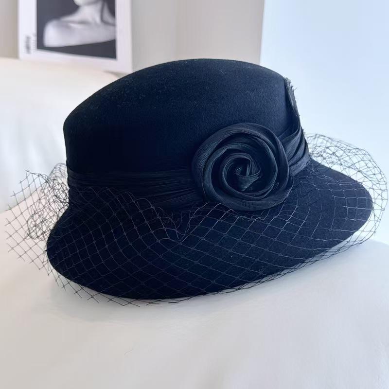 Autumn Winter 100% Wool Hat Bell Hat Women's French Elegant Retro Hepburn Autumn and Winter Celebrity Pearl Wool Felt Bucket Hat