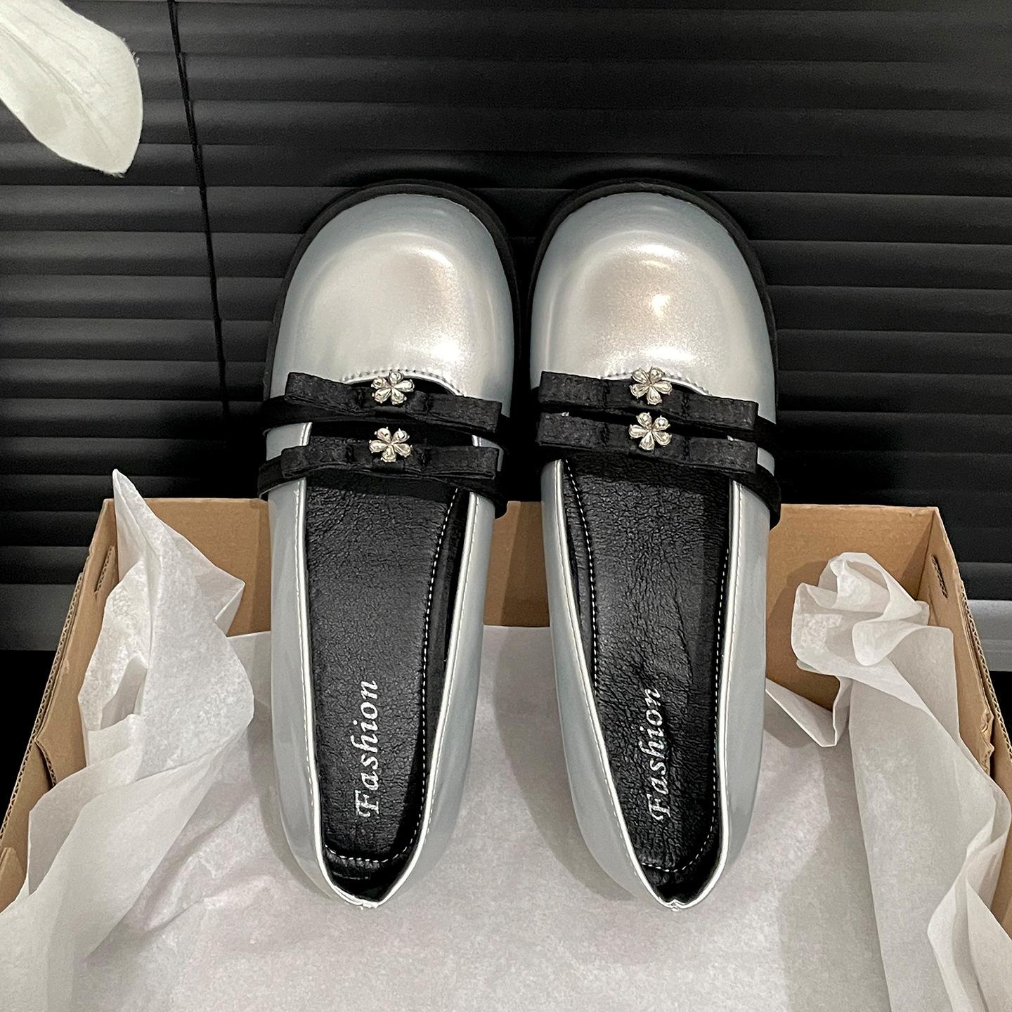 

Белые французские ретро туфли-лодочки на толстом каблуке, женская летняя новая модель 2025 года, на платформе, туфли Мэри Джейн 40 серебряный