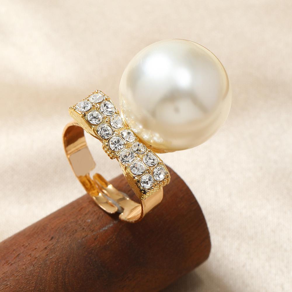 French Retro Pearl Rhinestone Irregular Flower Star Geometric Ring