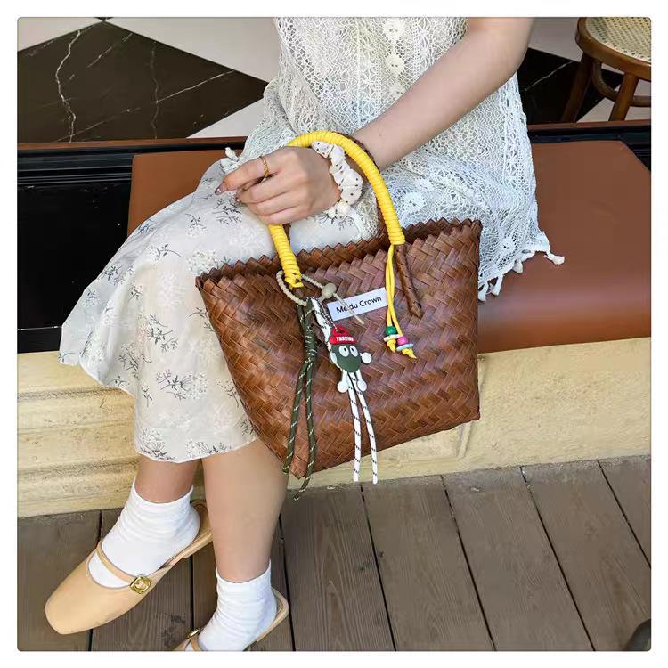 

Handmade Woven Bag Women s One-shoulder Portable Vegetable Basket Work Commuter Lunch Box Etc. 23x13x23 single package жовтий