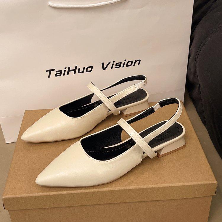 Spring 2025 new flat-bottomed bag head sandals soft leather one-pedal pointed head shallow mouth versatile cool single shoes women's shoes