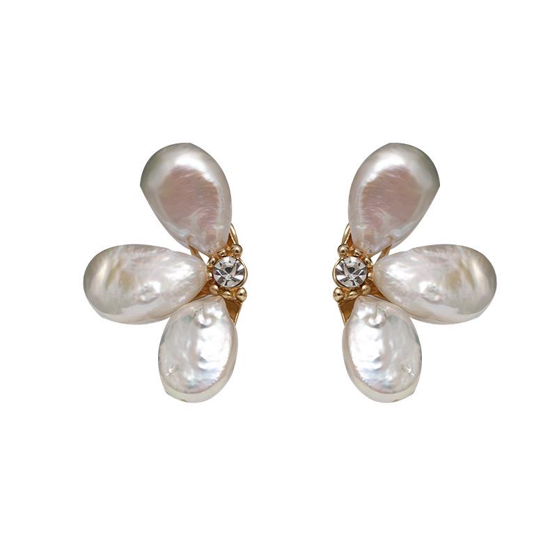 Light Luxury Baroque Pearl and Floral Stud Earrings