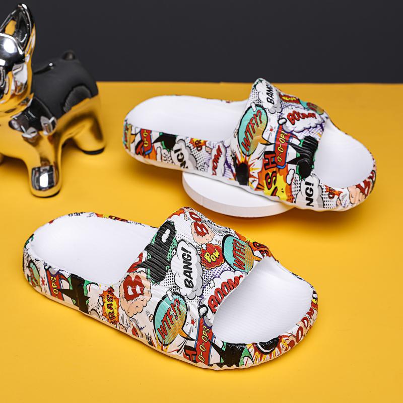 Neue Leichte EVA Badezimmer Kinder Outdoor Weiche Sohle Cartoon-Druck Sandalen für Jungen und Mädchen Paare