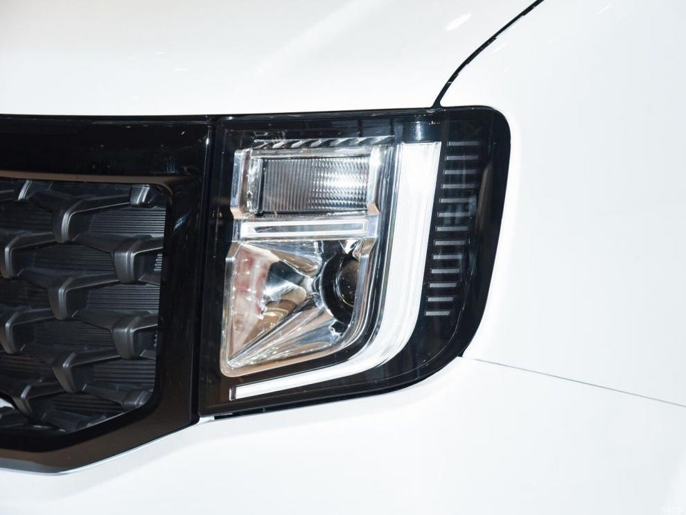 Jiangling Fushun 22-23 Front Headlight Cover Transparent Lamp Mask