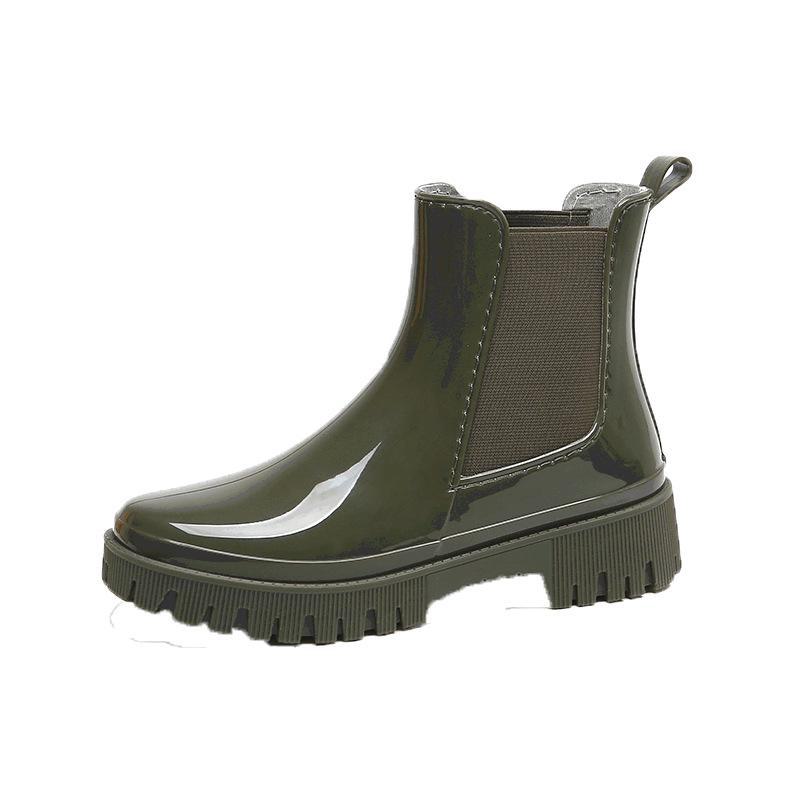 Korean Mid-Tube Women's Rain Boots: Wear-Resistant, Waterproof and Non-Slip with Soft Soles. Ideal for Outdoor Use.