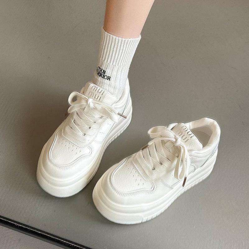 Leichte Brotschuhe bequem vielseitig lässige Board-Schuhe Damen Frühling neu dicksohlige Schnürer Sport