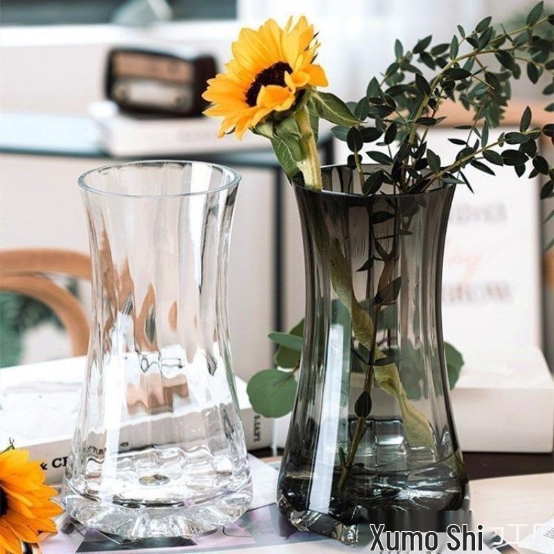 Light Luxury Nordic Glass Vase for Hydroponic Lily Flower Arrangement