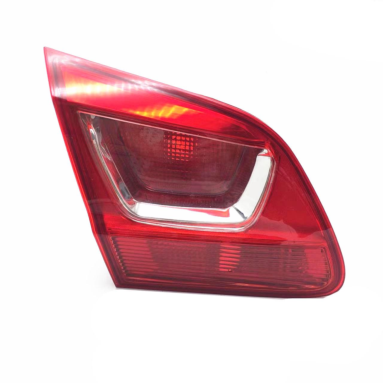 

Совместим с Chevrolet 15 Classic Cruze Задний фонарь в сборе: Внешний задний фонарь в сборе с указателем поворота. Passenger side, flat light (inner)