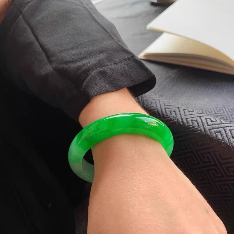 Yang Green Treated Jadeite Bangle - Women's Style with Flat Strip, Half Mountain Half Water Design
