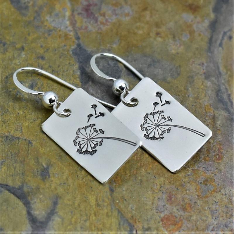 1 Pair of Minimalist Retro Rectangular Dandelion Fashion Earrings