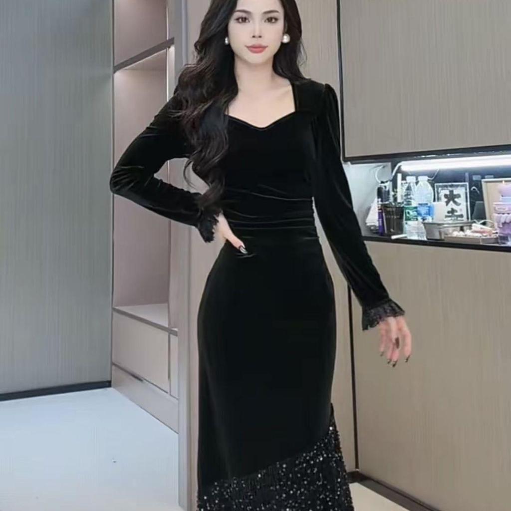 High-End Velvet Sequin Slimming Square Neck Dress
