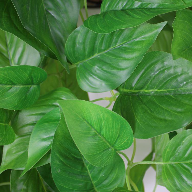 Artificial Pothos Hanging Vine for Indoor and Balcony Decoration