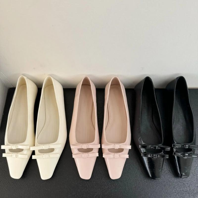 Fashion French Design Butterfly Knot Hollow out Flat Bottom Women's Shoes Soft Sole Low Cut Sweet Style Floral Pattern Summer Flats