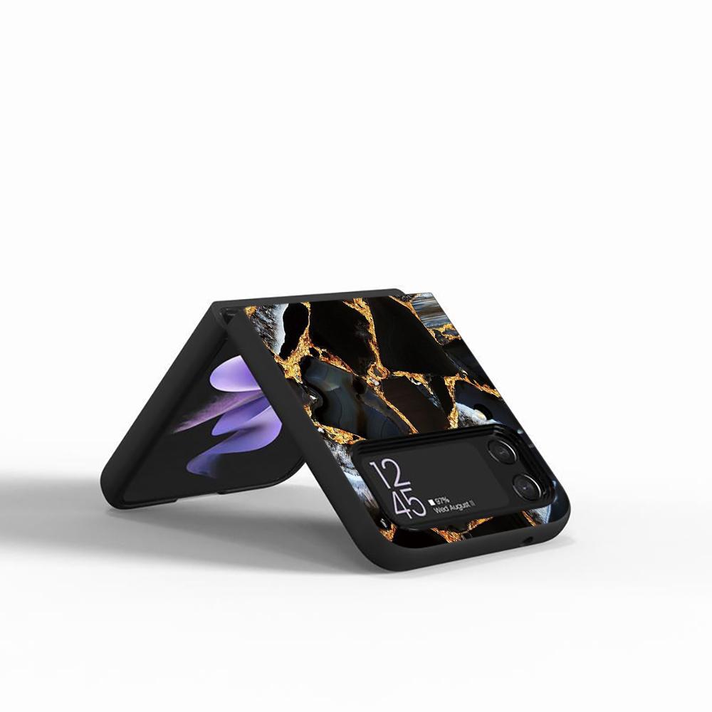 Ginkgo Biloba L. Flower Luxury Gold Foil Art Case for Samsung Galaxy Z Flip3 5G Flip4 Black Hard Phone Cover Flip 3 Shell Zflip3