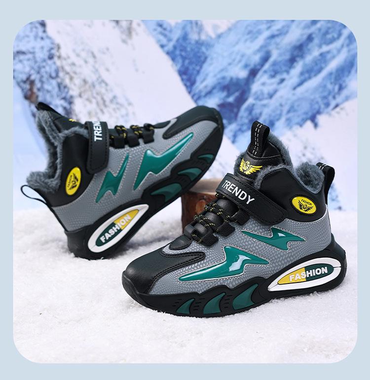 Boys' Winter 2025 New Arrival: Warm Cotton Sports Running Shoes with Double Thickened Plus Velvet for Medium and Large Children.
