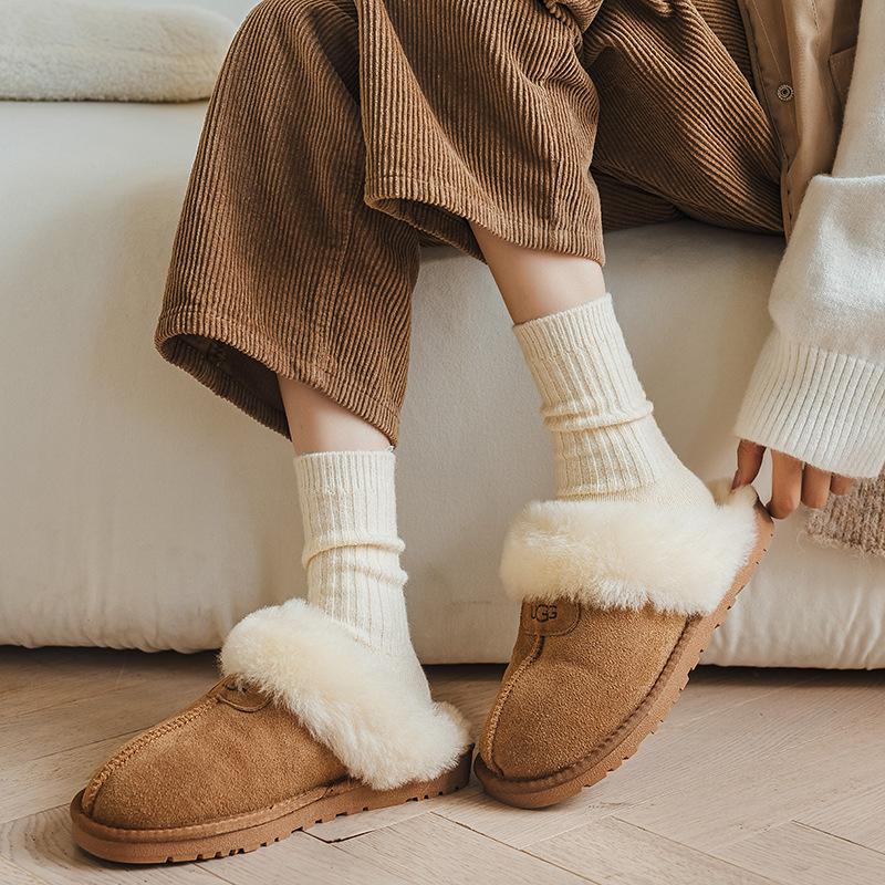 Women's Beige Thickened Winter Mid-Calf Scrunched Socks - Warm, Cold-Resistant, Wide-Mouth, Japanese Style, Long Postpartum Socks