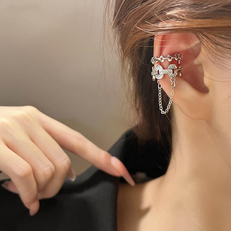 1 Pc New Punk Ear Clip Long Tassel No Piercing Hook Clip Earrings for Women Ear Cuff Earring Ear Line Fashion Jewelry Gift