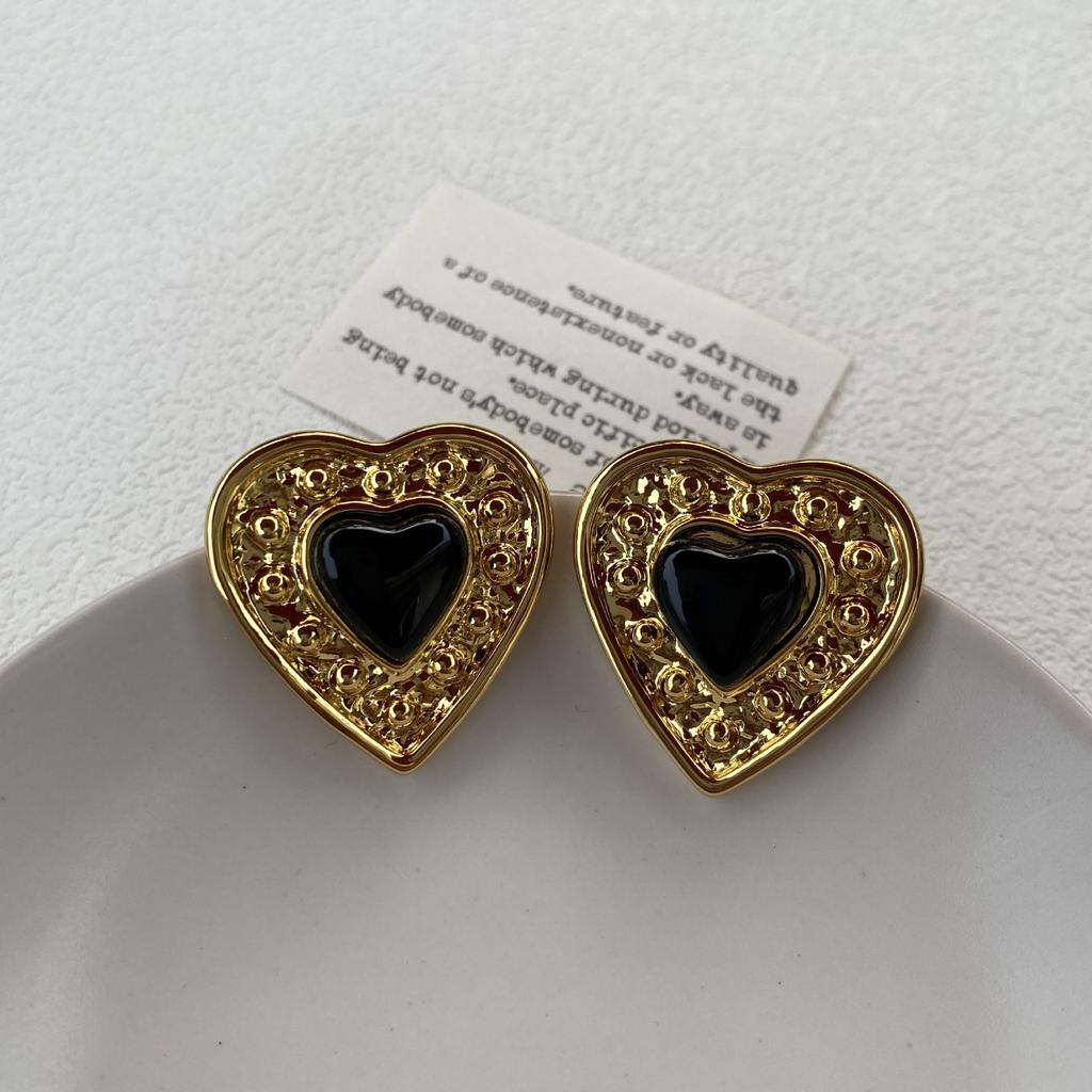 Mittelalterliche Ohrringe Damen Französisch Retro Hof Geometrie Schwarz Liebe Kupfer Vergoldet Temperament Vielseitig High-End Stecker