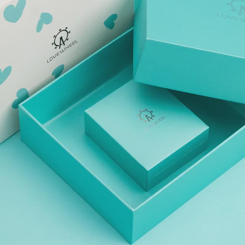 Ferris Wheel Gift Set: Box with Top/Bottom Cover, Envelope, Handbag, Jewelry Box, Silver Polishing Cloth.