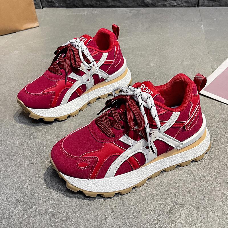 Plateau Forrest Gump Schuhe im Herbst und Winter 2025 neue vielseitige Mode Explosion leichte Leder Freizeitsportschuhe Kinder