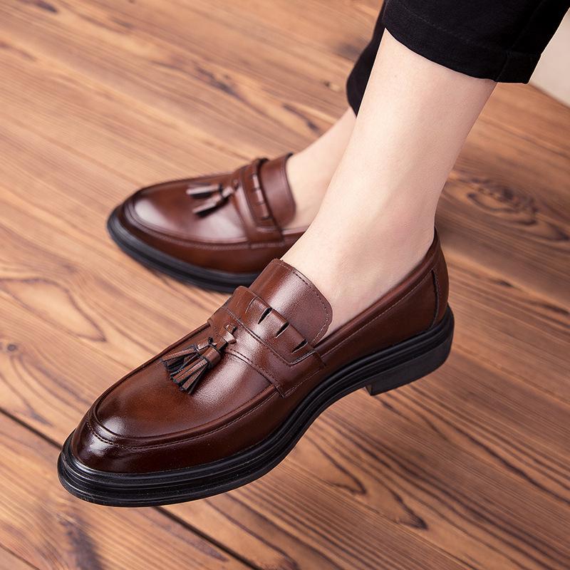 Korean-Style Men's Casual Leather Loafers - Youthful, Versatile, and British-Inspired Slip-On Shoes