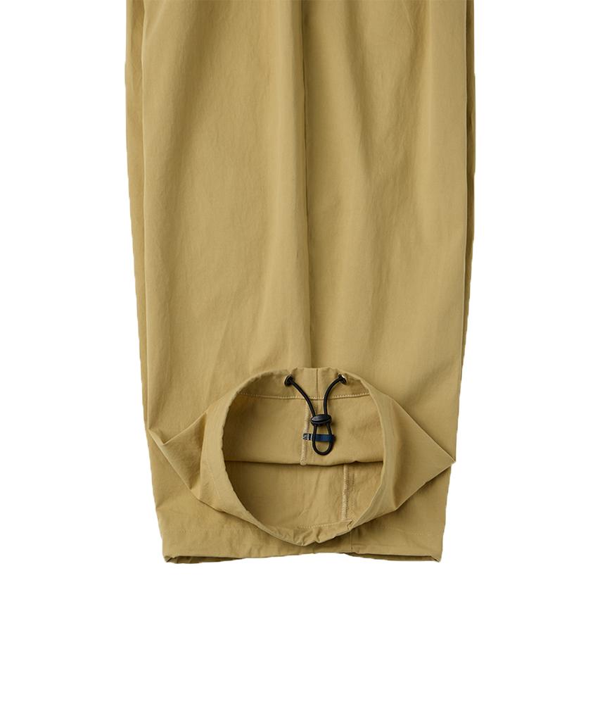 DANGLEDROP Dgdp Balloon Fit Curved Cotton Elastic Waist Pants_Beige