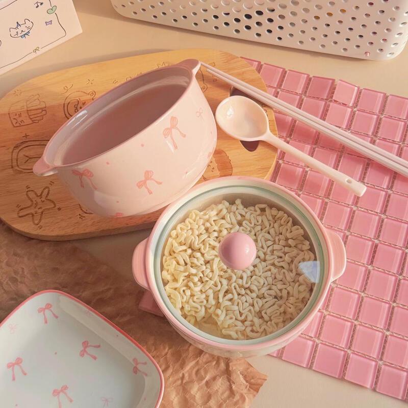 White Ceramic Instant Noodle Bowl with Lid and Spoon, Bow-Knot Design