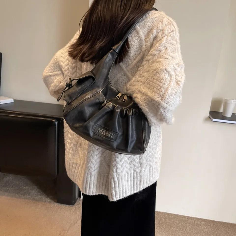 Carrying Shoulder Bags for Women Pleated Design Large Capacity Retro Hobo Bag  Summer New Designer Handbags Luxury Hand Bag