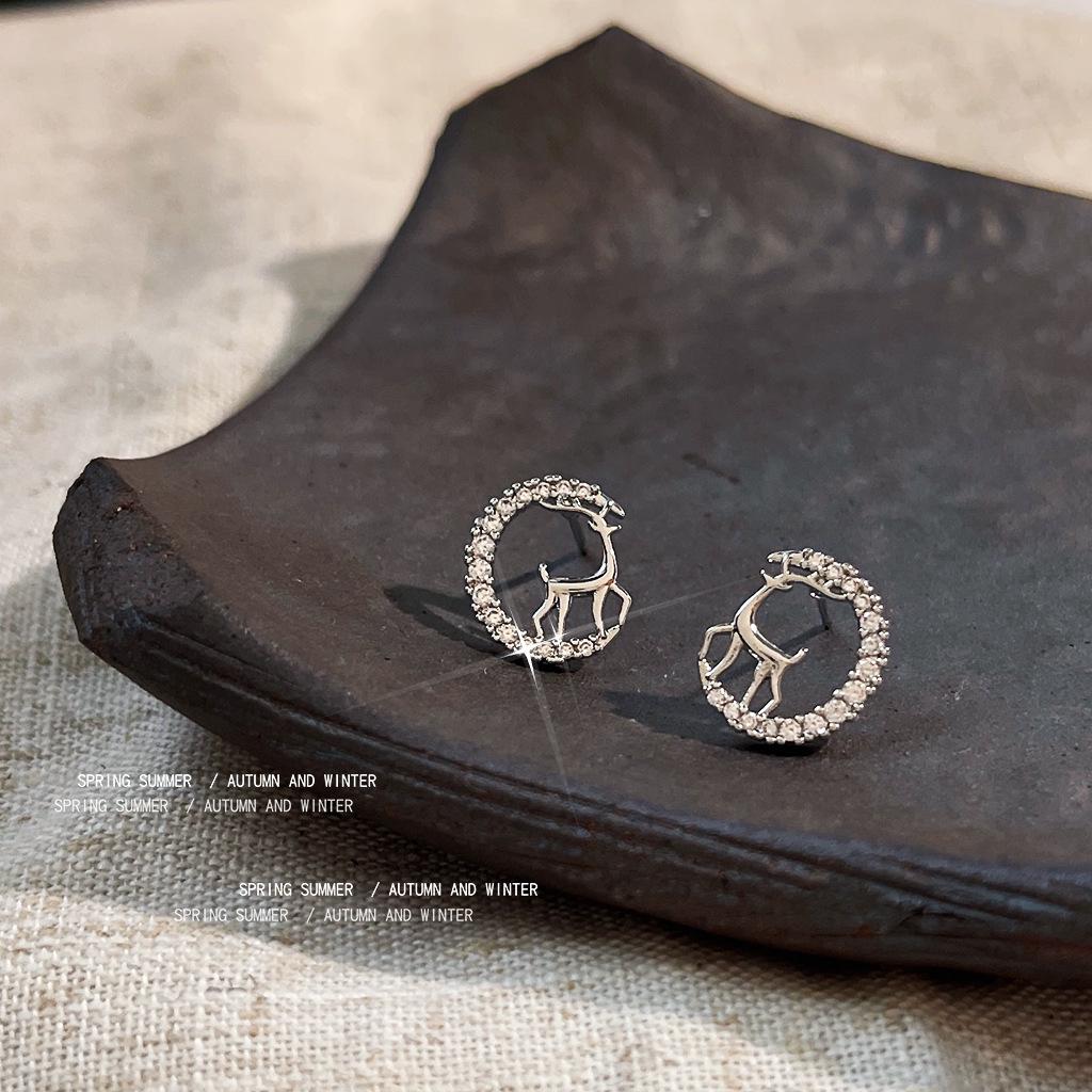 Christmas Reindeer Zircon Stud Earrings: Cute 925 Silver Needle Mini Version for Women