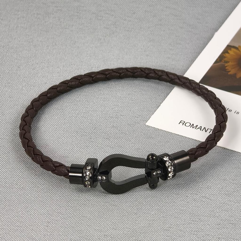 2026 Red Rope U-shaped Fred Micro-inlaid Half-brick Leather Rope Horse Buckle Hoof Non-fading Bracelet