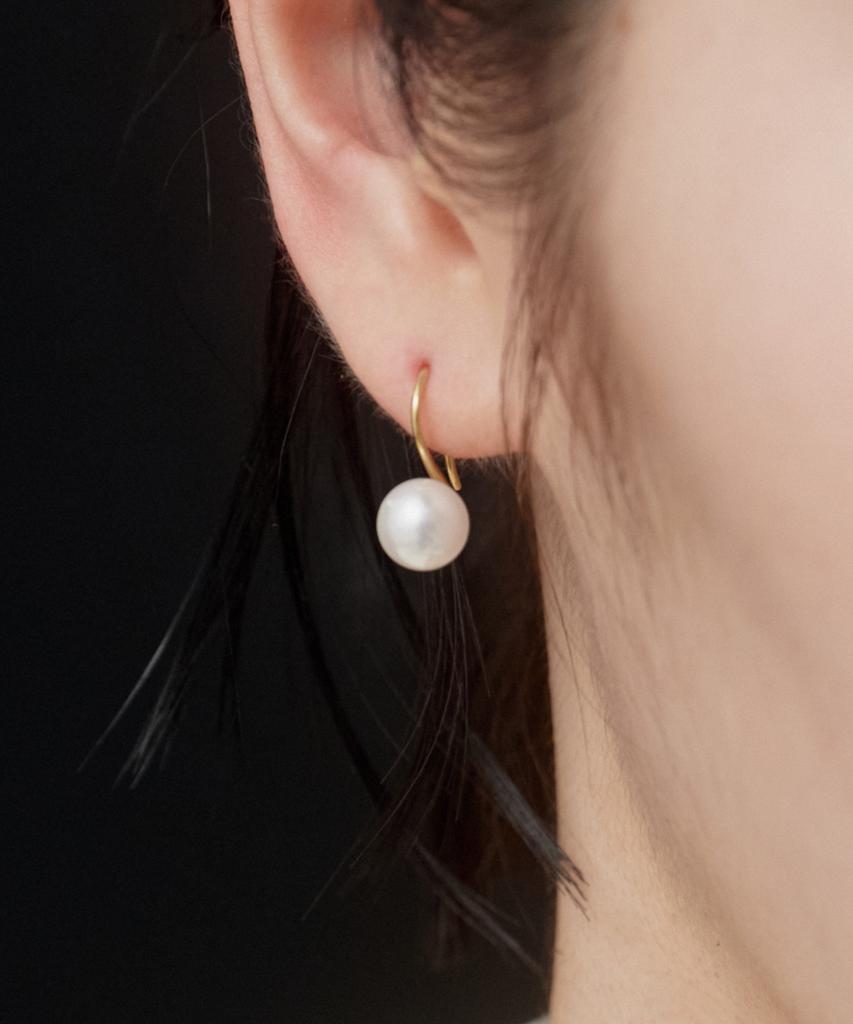 Novice Tokyo Pearl Hook Pierce [Stainless] / Gold