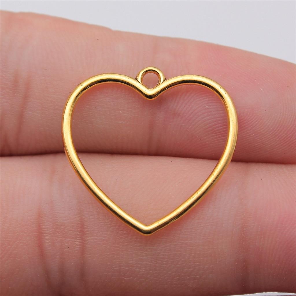 Charms Openwork Heart Pendants Vintage Jewelry Supplies QC068