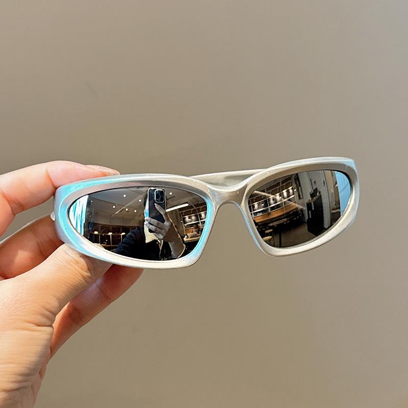 Kids' Trendy Sunglasses: Stylish Boys' & Girls' 2023 Versatile T-Stage Glasses