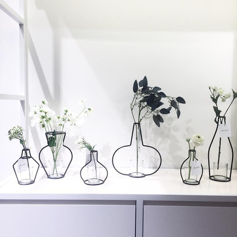 Home Party Decoration Vase Abstract Black Lines Minimalist Abstract Iron Vase