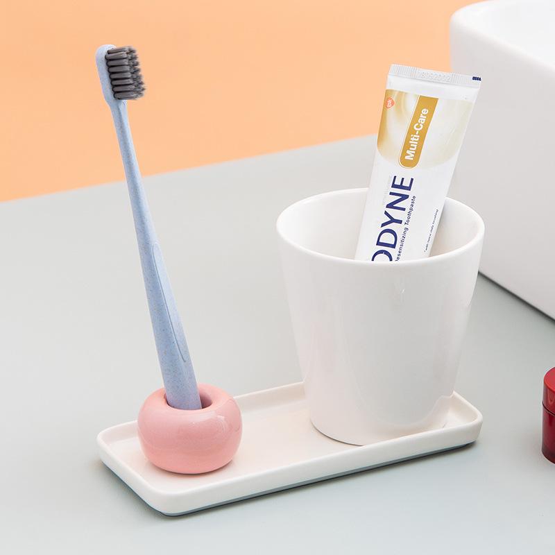 Minimalist Ceramic Bathroom Toiletries Kit with Toothbrush Holder and Mouthwash Cup