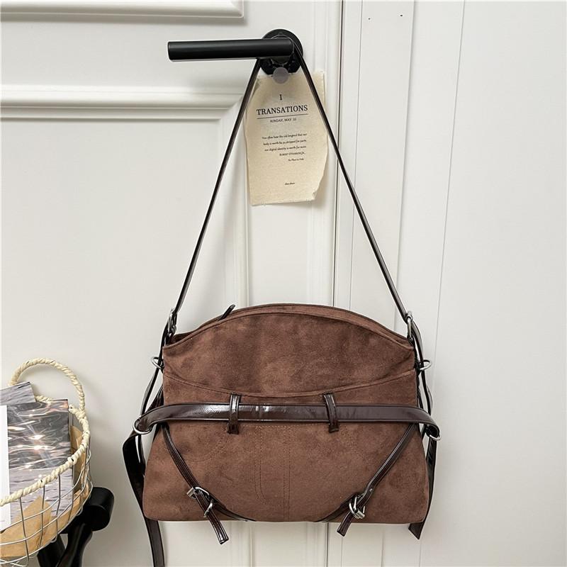 

Winter Retro Large Capaci Women s Tote Bag Casual Commuting Shoulder Bag Lightweight Multi-use Bag for Travel And Daily Use 2026