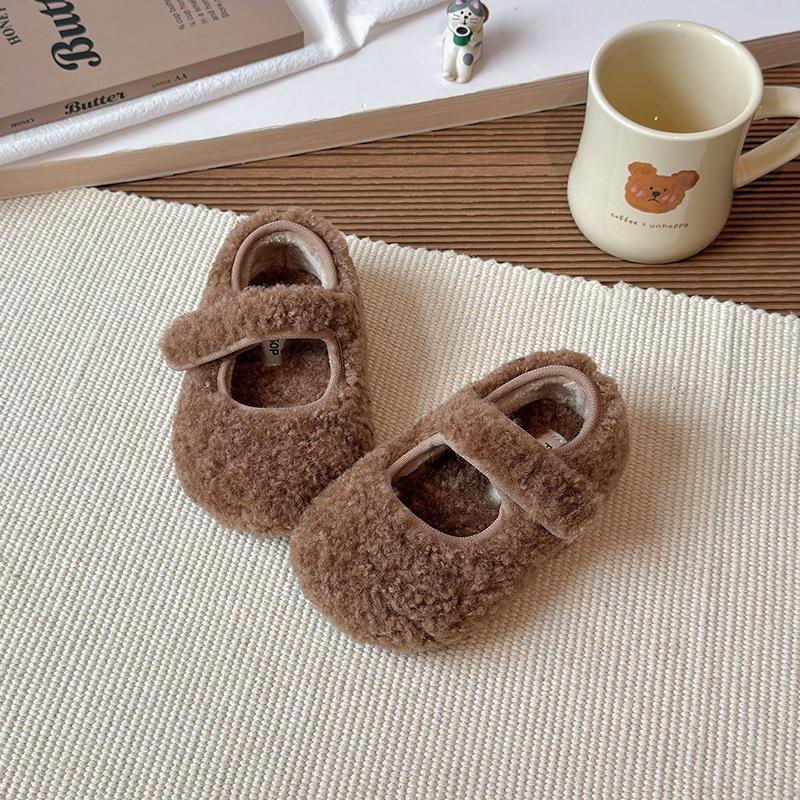 

Girls Solid Color Furry Shoes, New Autumn/Winter Model, Woolen Curly Warm Outdoor Cotton Shoes for Little, Small, and Older Girls 26-30Code one hand5Double коричневий