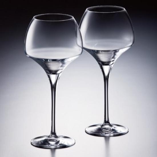 

Открытая пара танинных вин от шеф-повара и сомелье E9041P