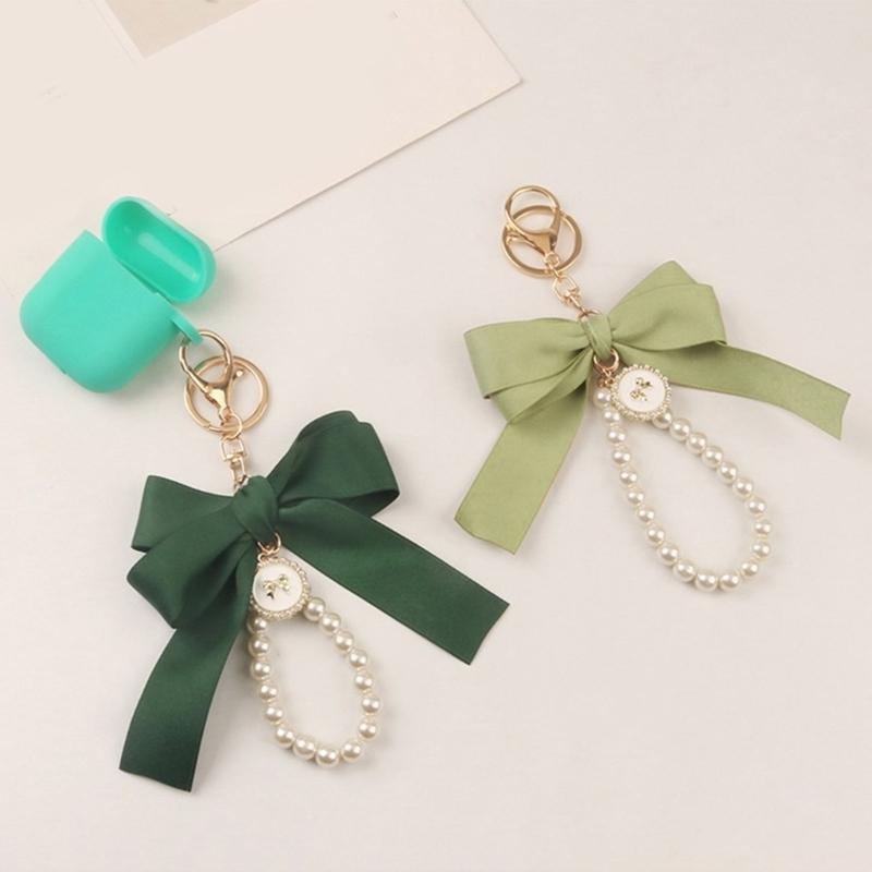 Elegant Pearl Chain Keychain with Large Ribbon Bowknot Pendant Stylish Keychain for Women and Girls Bag Decoration