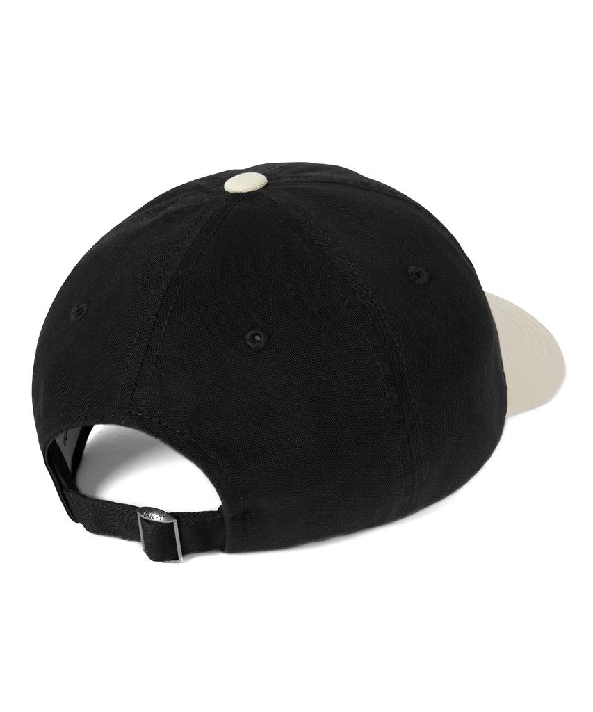 THISISNEVERTHAT Monogramm Kappe Schwarz/Elfenbein